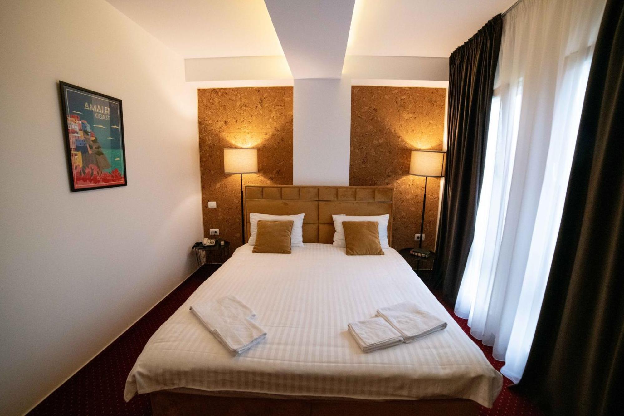 Апарт отель Bucharest Airport Accomodation Отопени Экстерьер фото